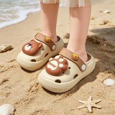 Simpatici sandali orso dei